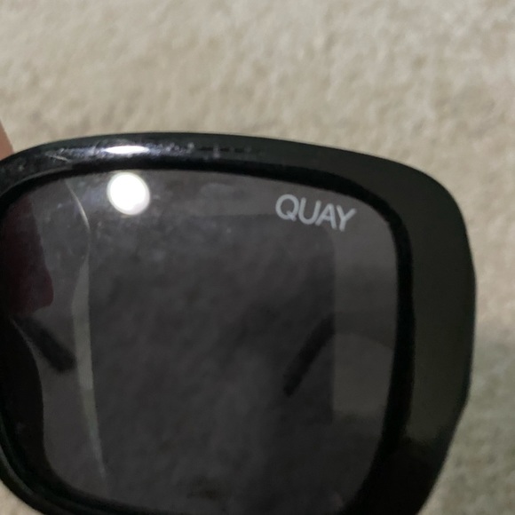 Quay sunglasses 🕶 - Picture 3 of 4